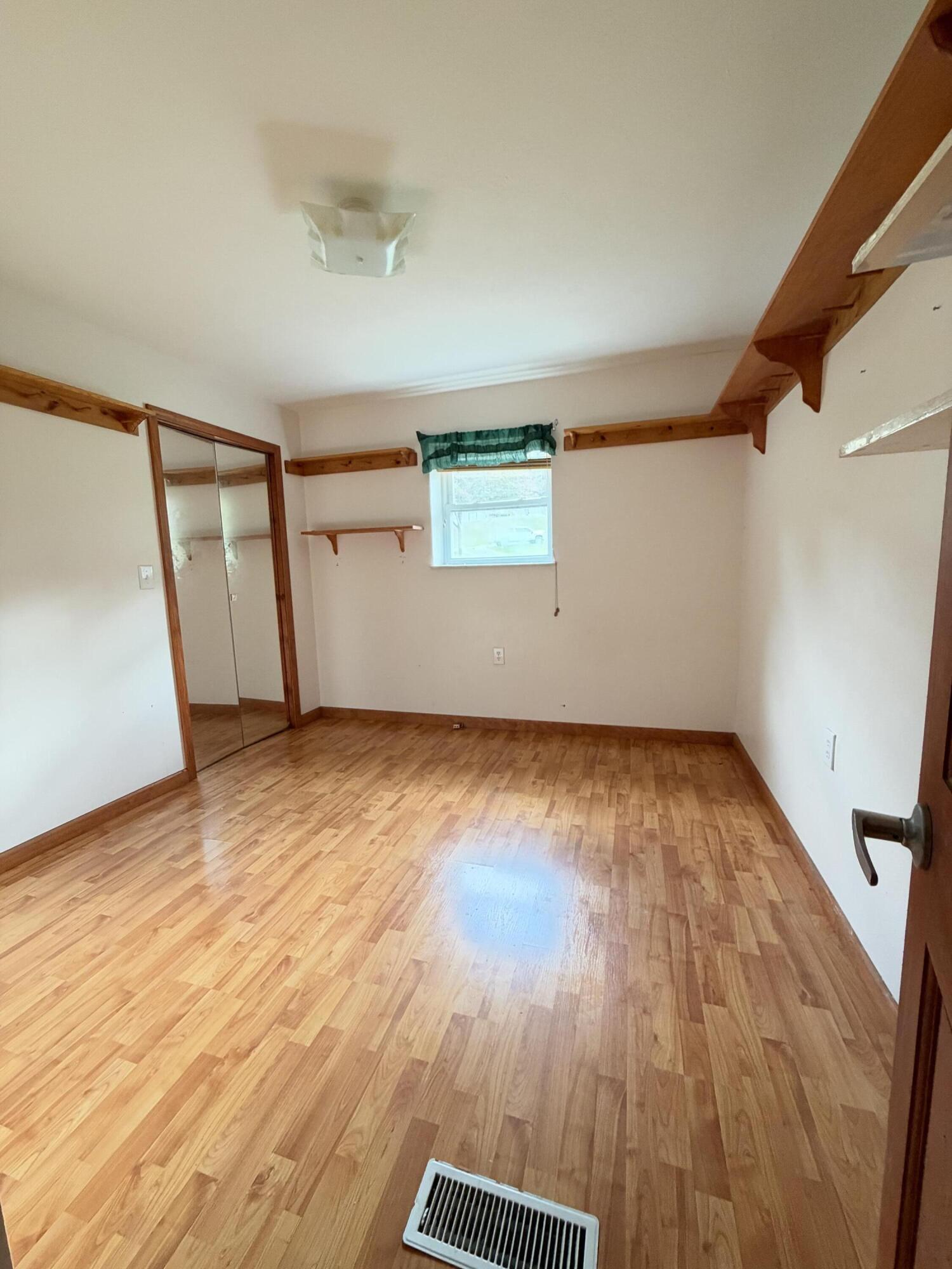 480 Backus Branch Rd
