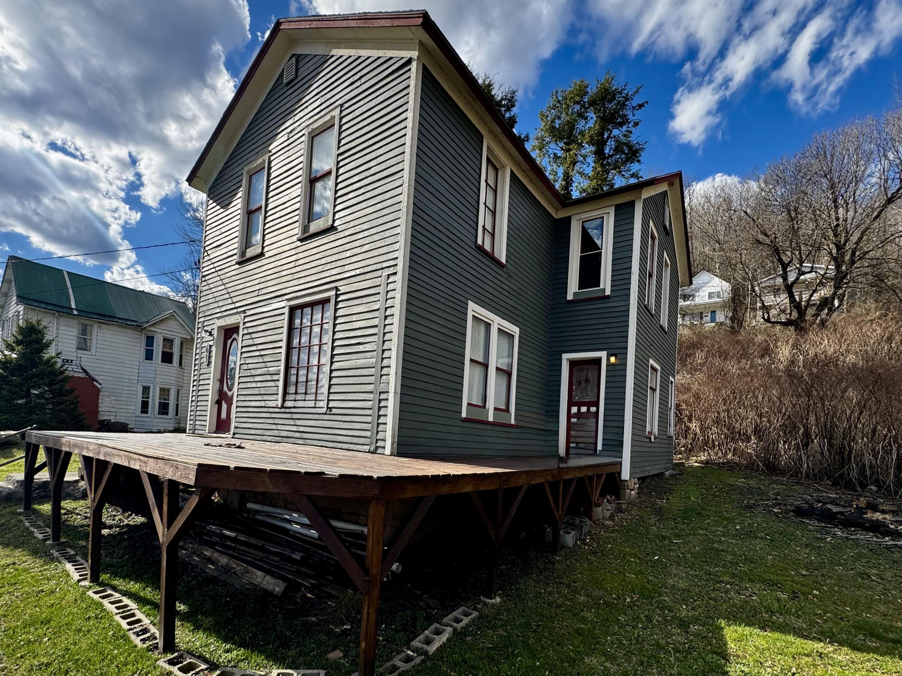 63&65 Walnut St