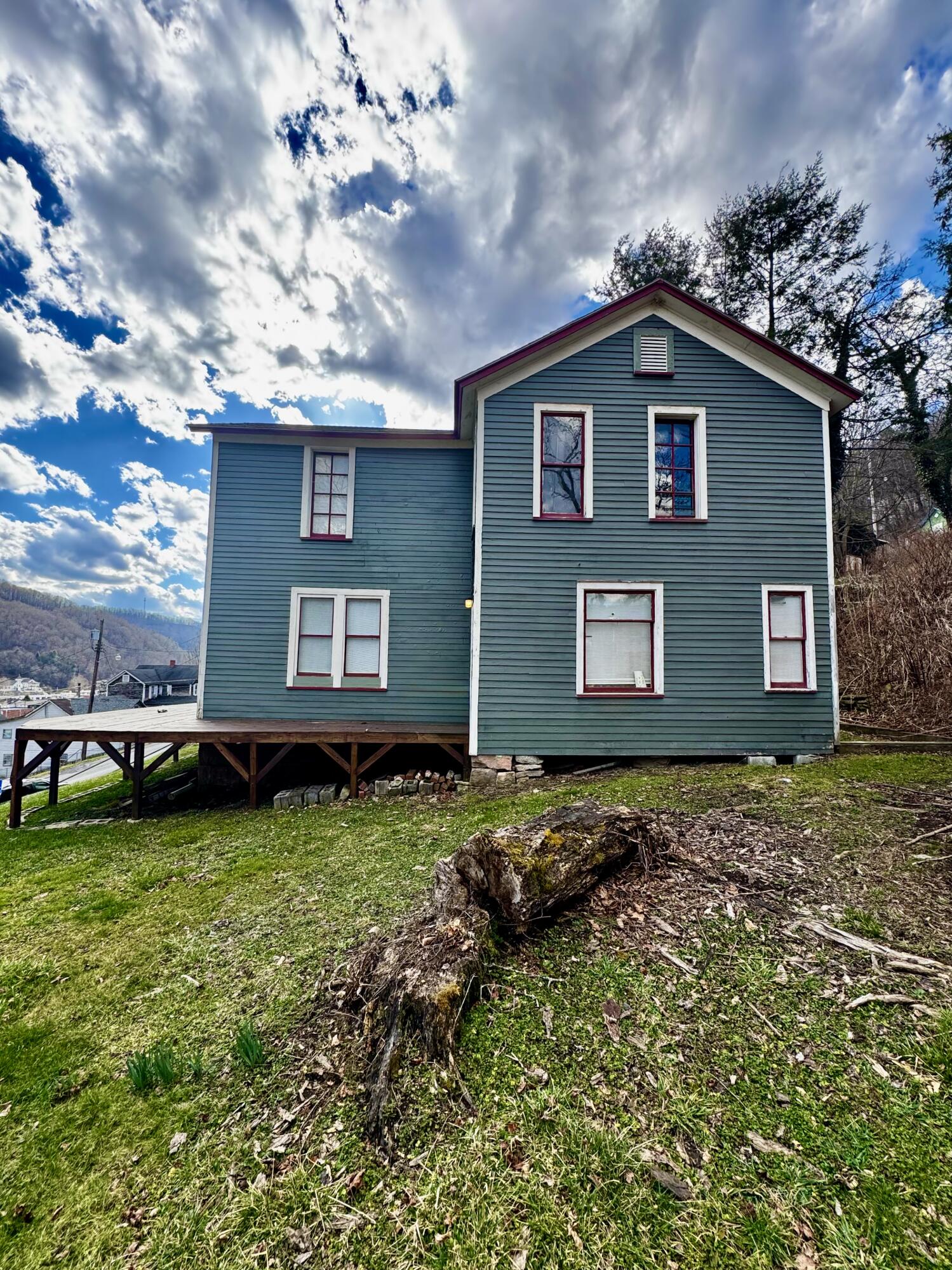 63&65 Walnut St