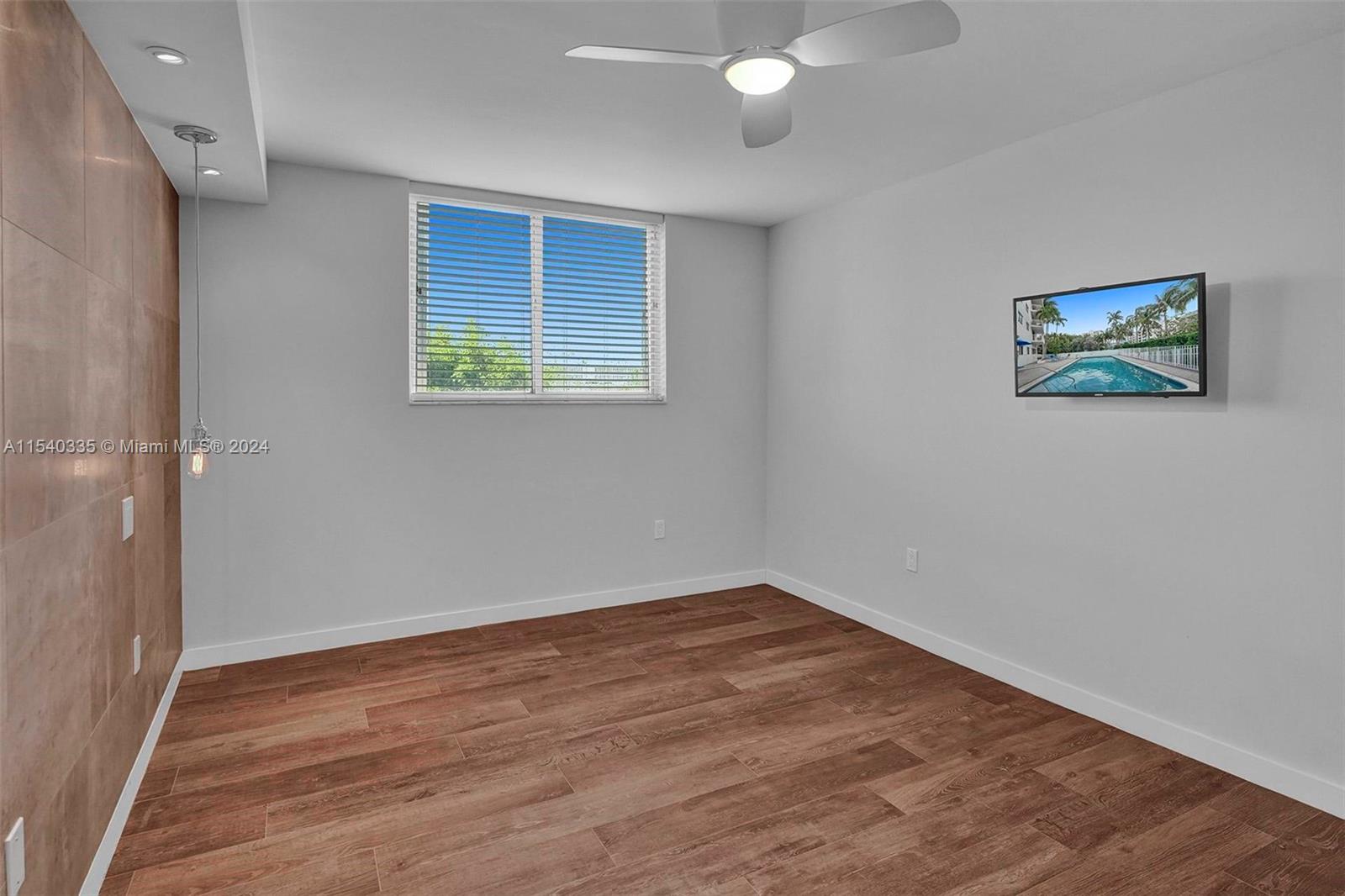 1688 West Ave # 209