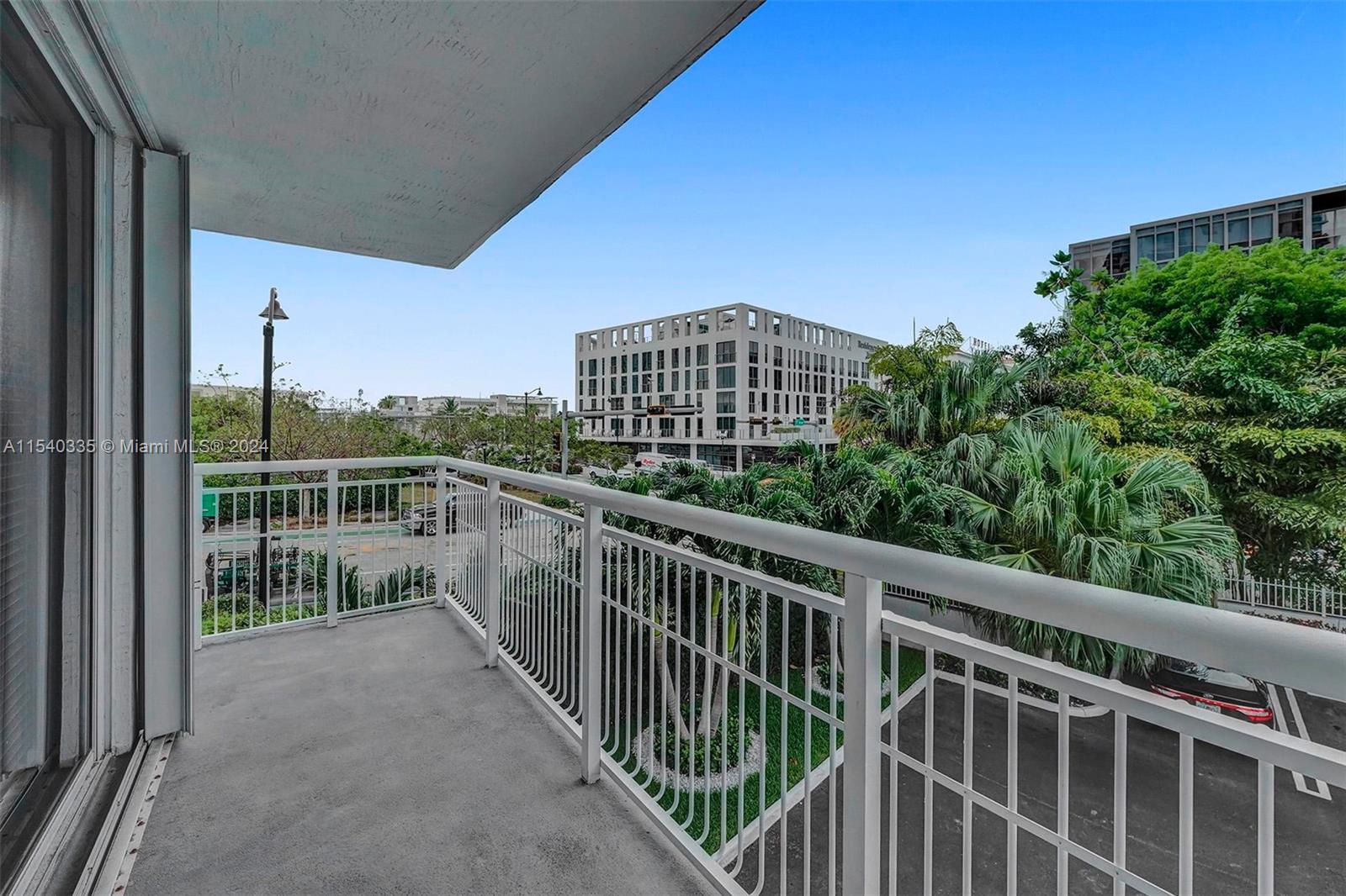 1688 West Ave # 209
