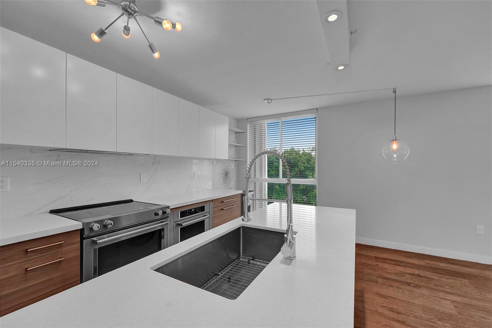 1688 West Ave # 209