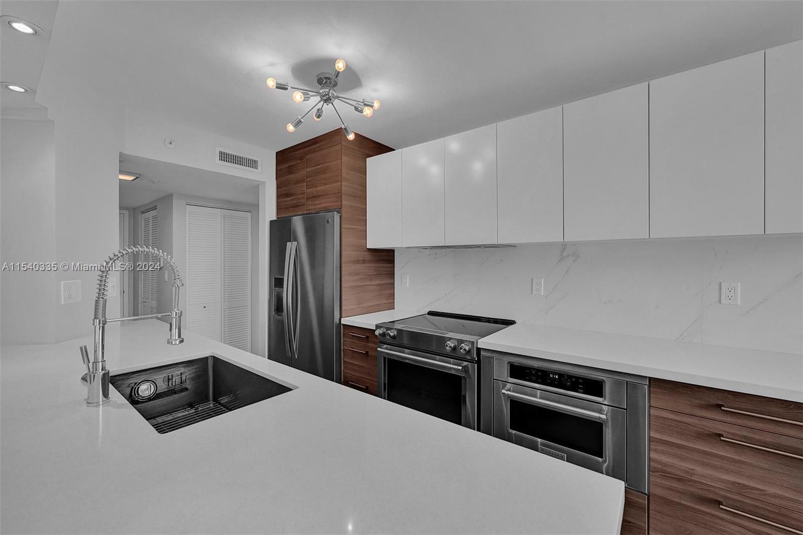 1688 West Ave # 209