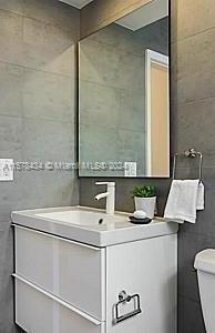 525 Meridian Ave # 302