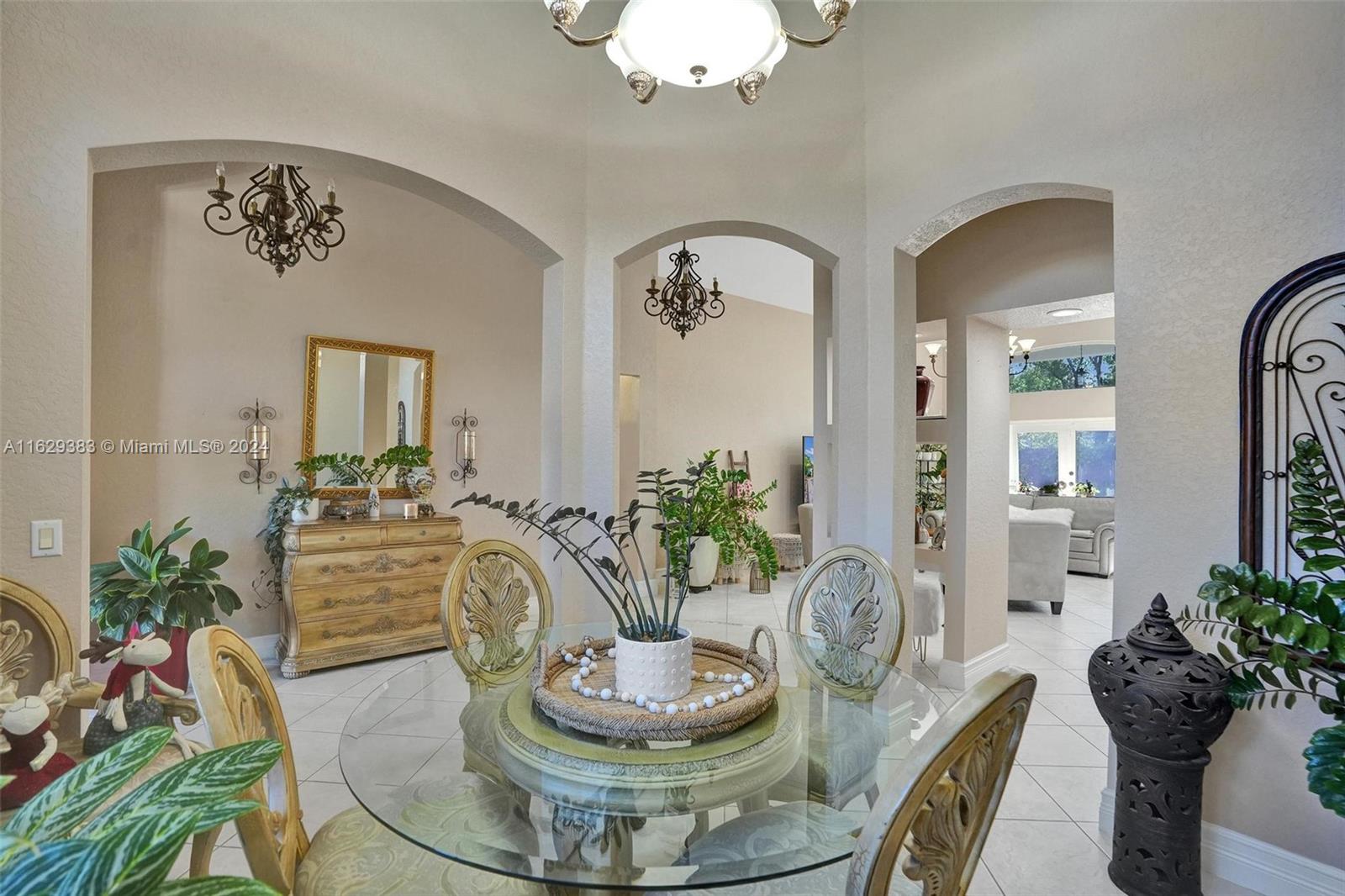 1561 SW 189th Ter