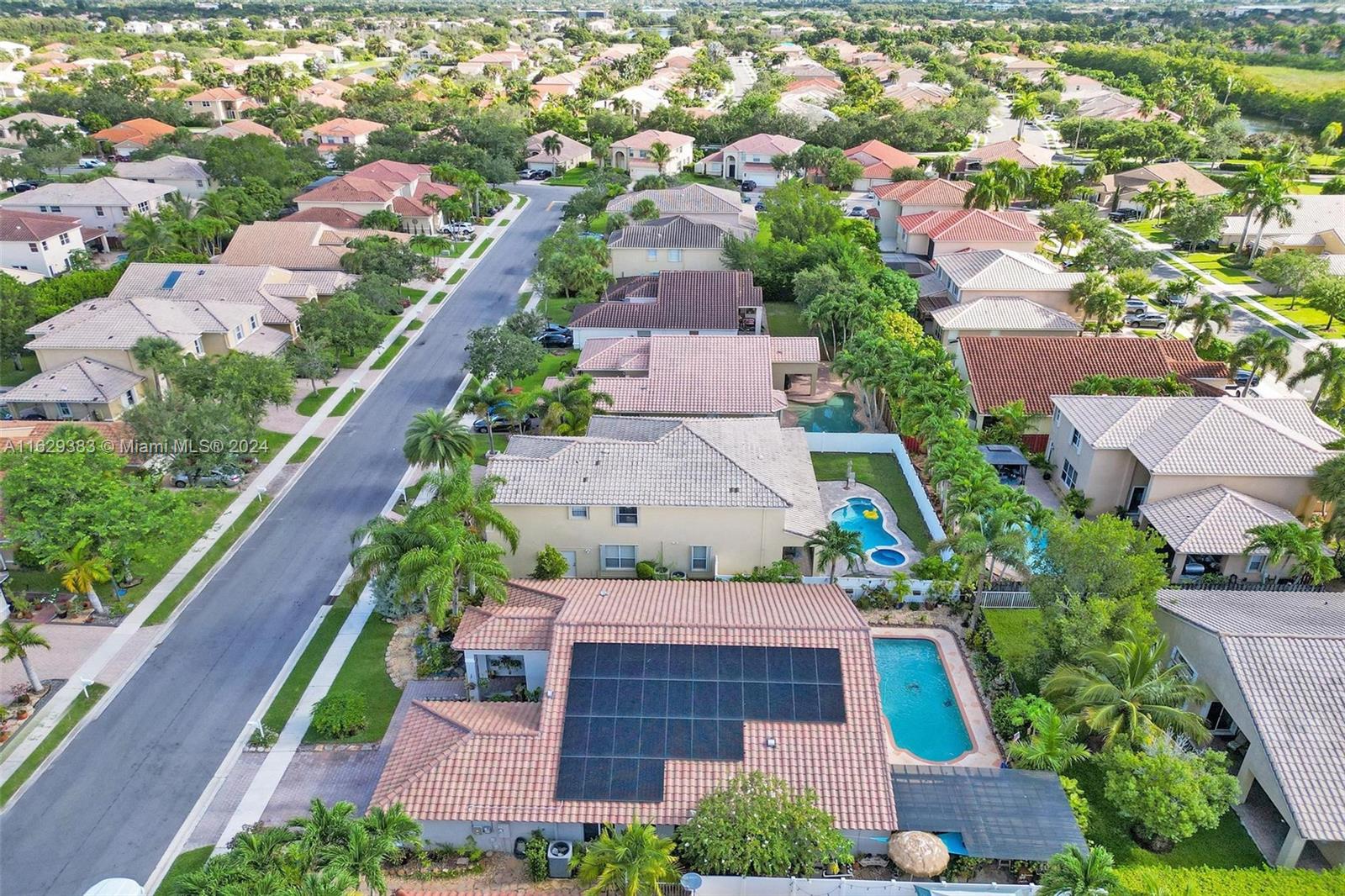1561 SW 189th Ter