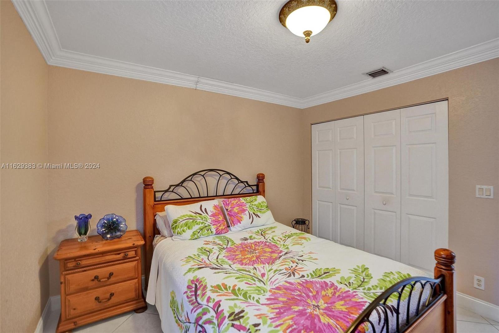 1561 SW 189th Ter