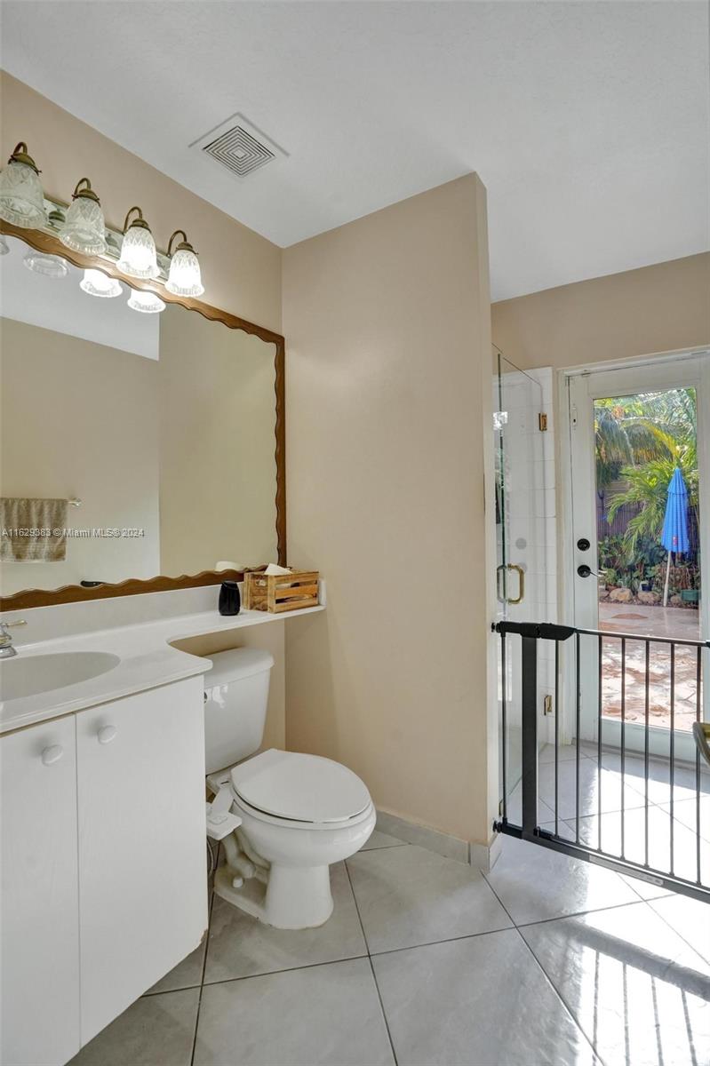 1561 SW 189th Ter