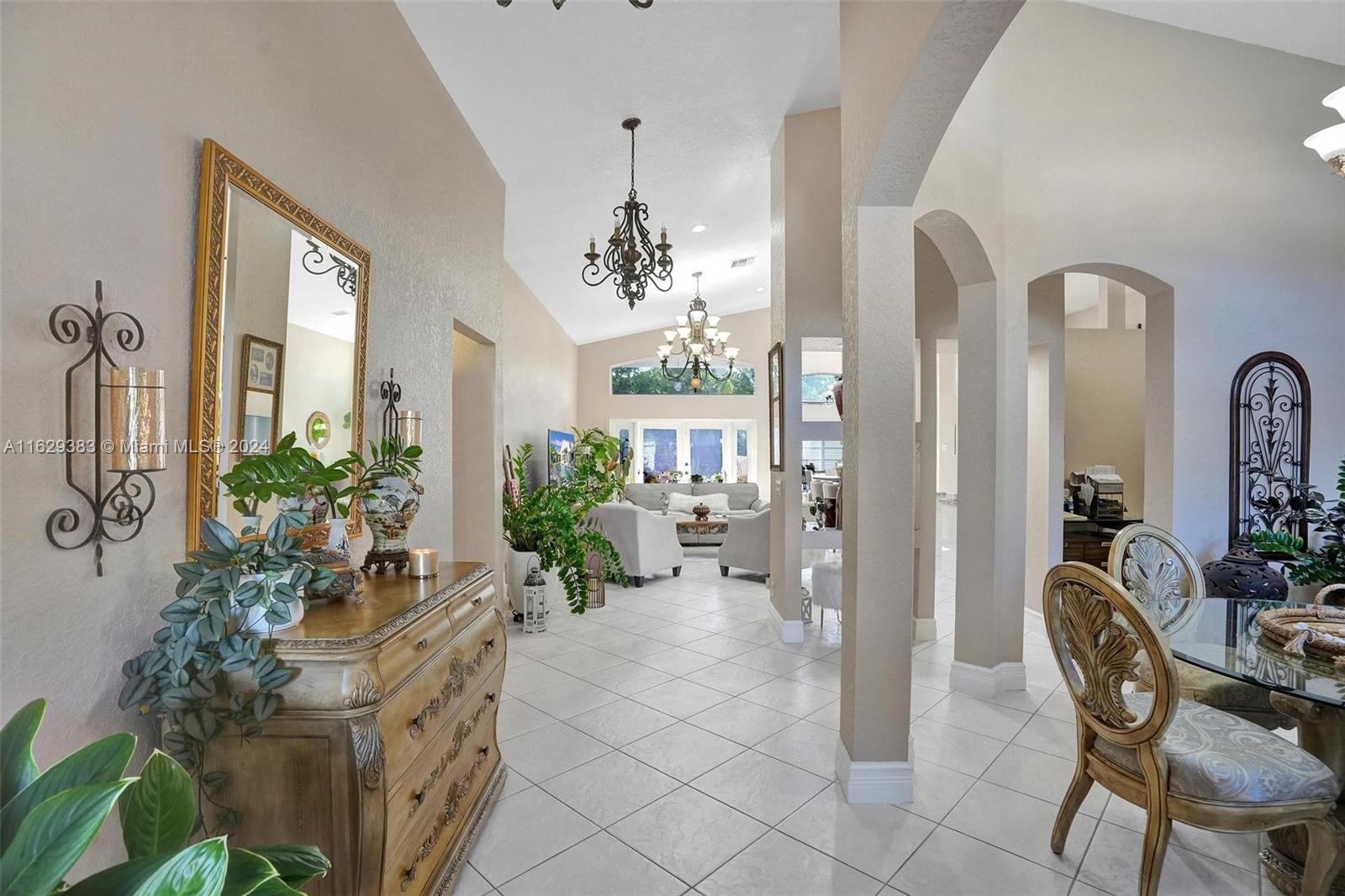 1561 SW 189th Ter