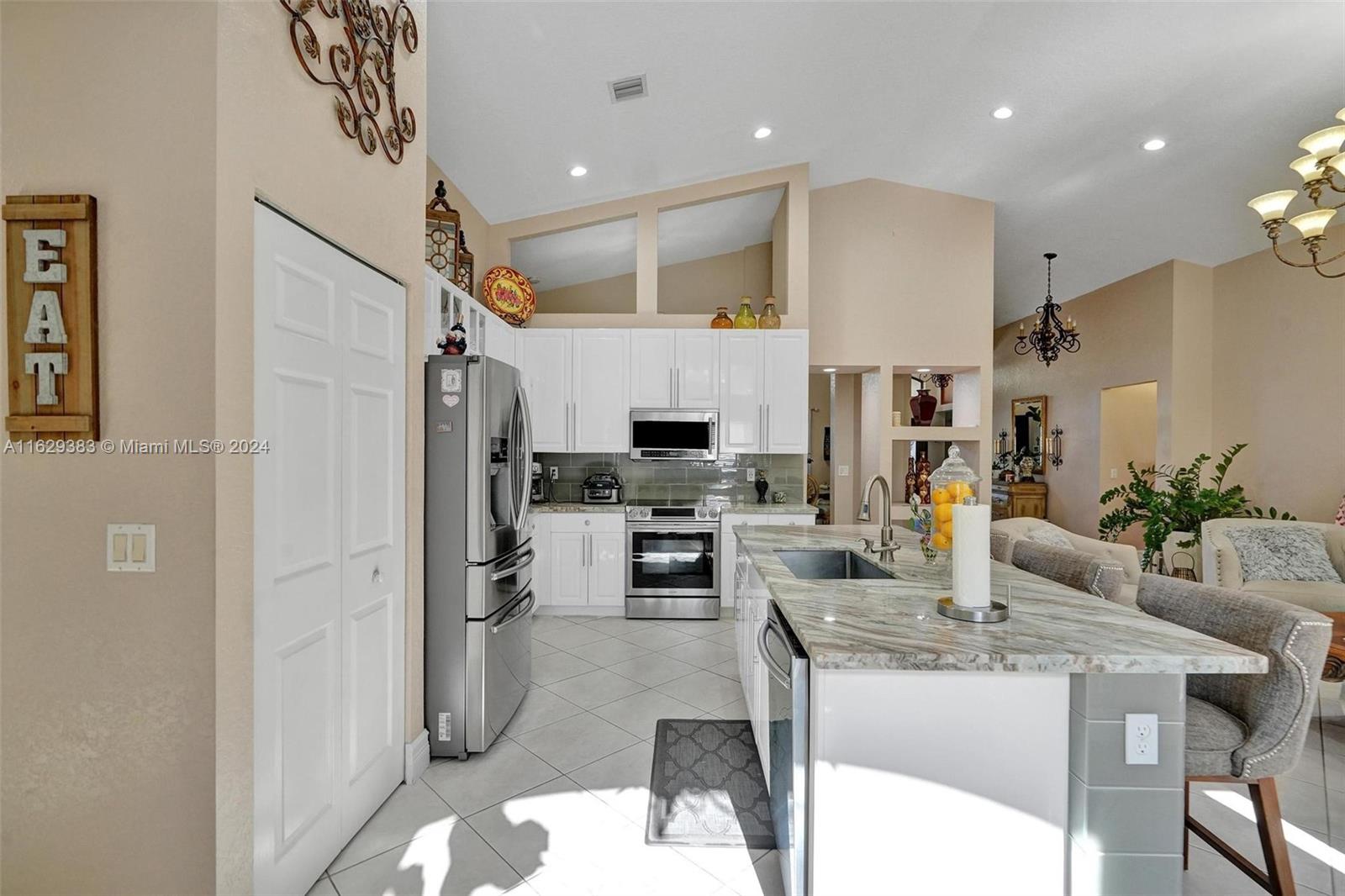 1561 SW 189th Ter