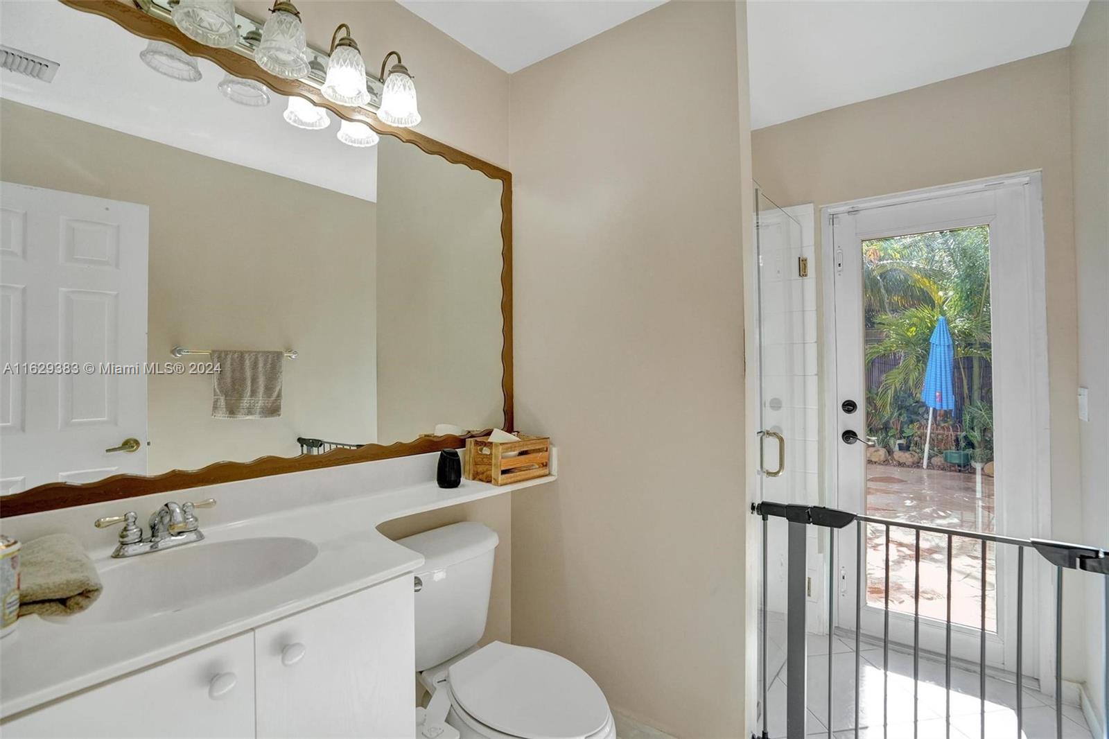 1561 SW 189th Ter