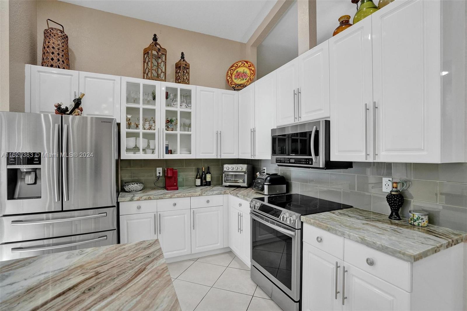 1561 SW 189th Ter