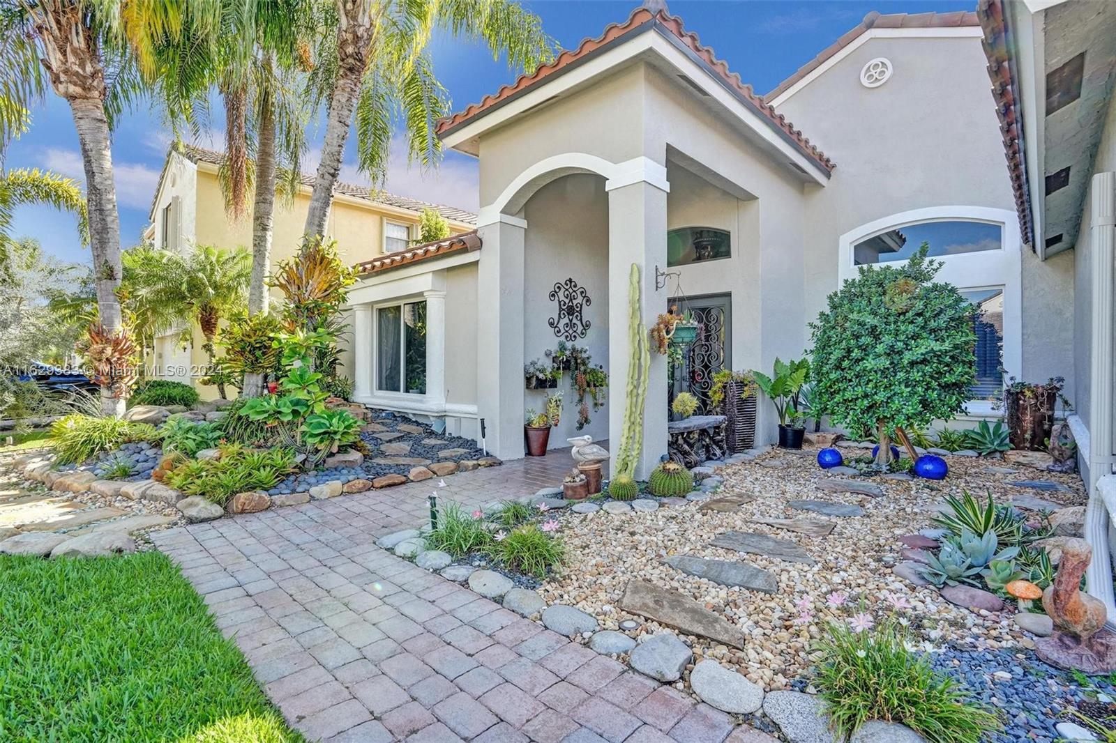 1561 SW 189th Ter
