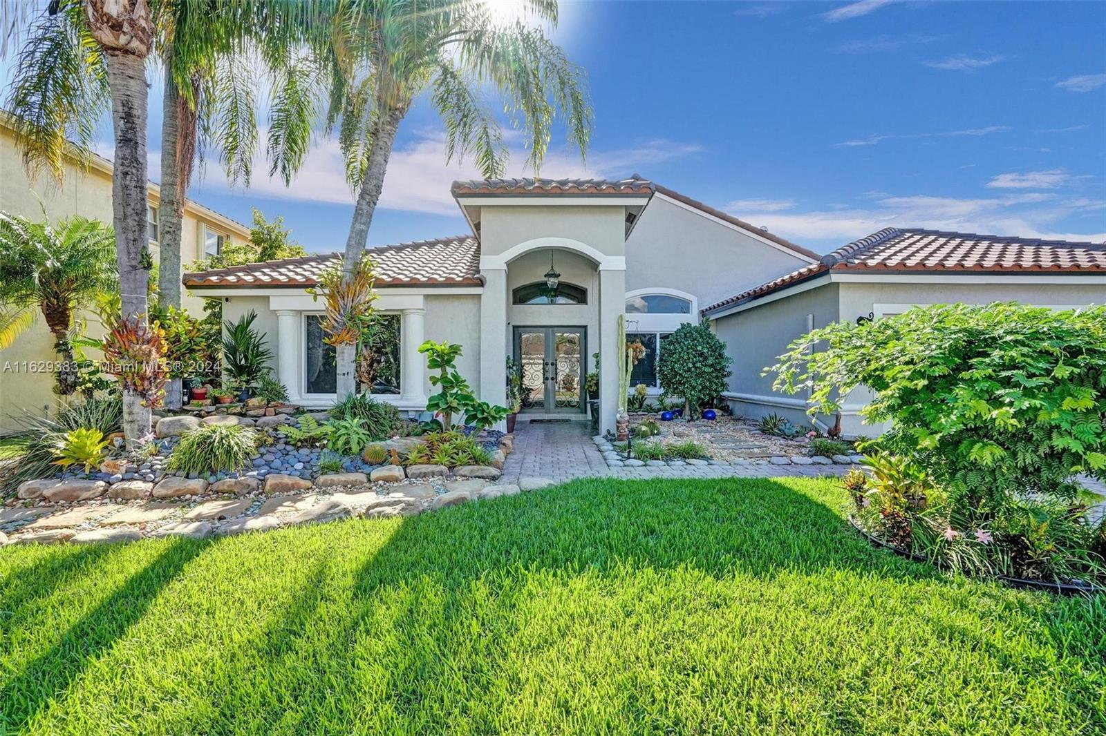 1561 SW 189th Ter