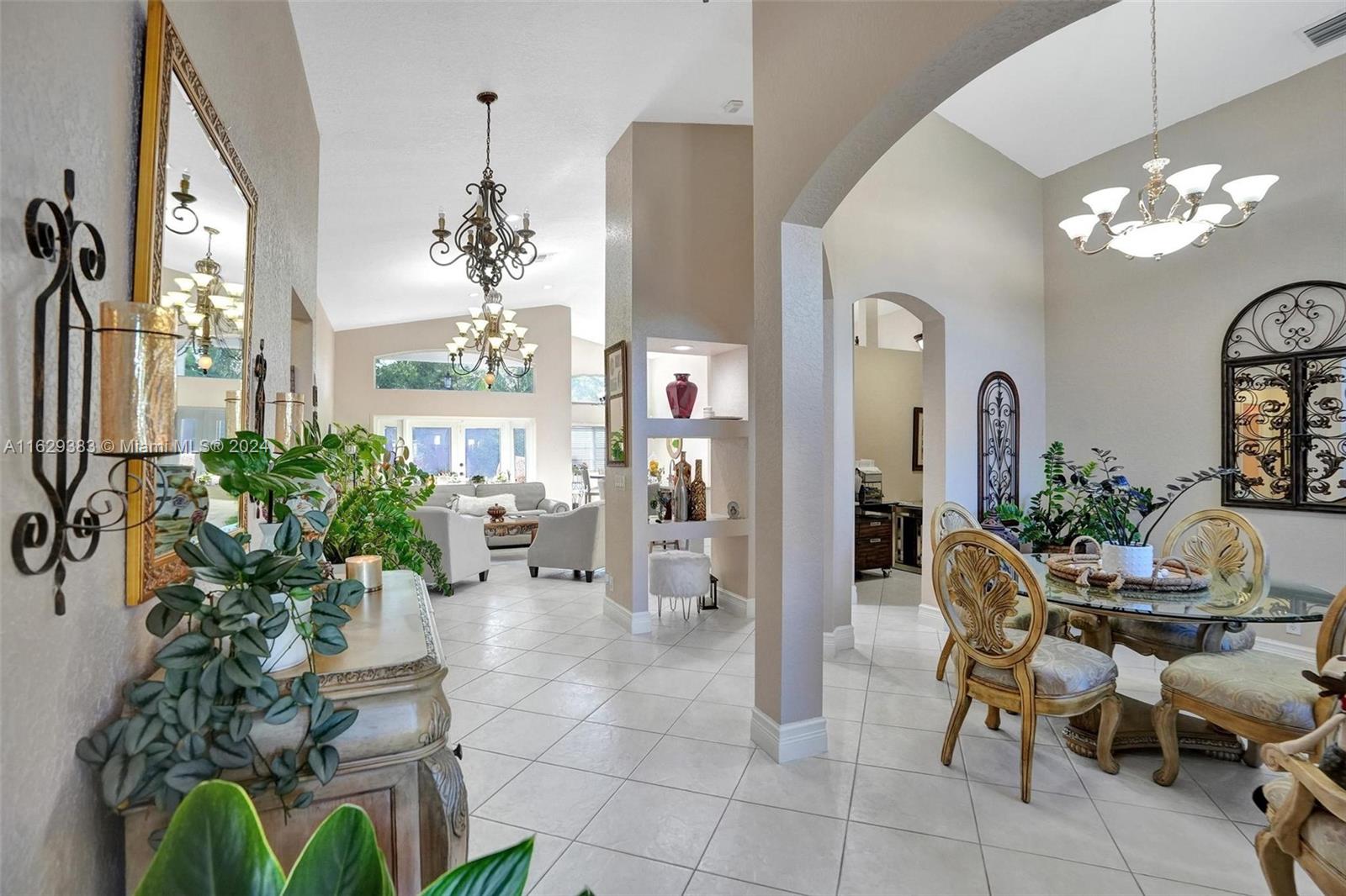 1561 SW 189th Ter