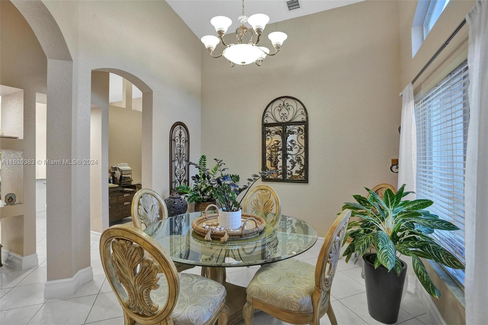 1561 SW 189th Ter