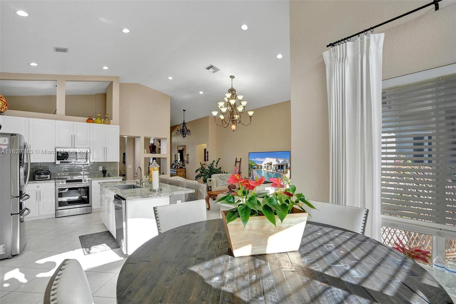 1561 SW 189th Ter