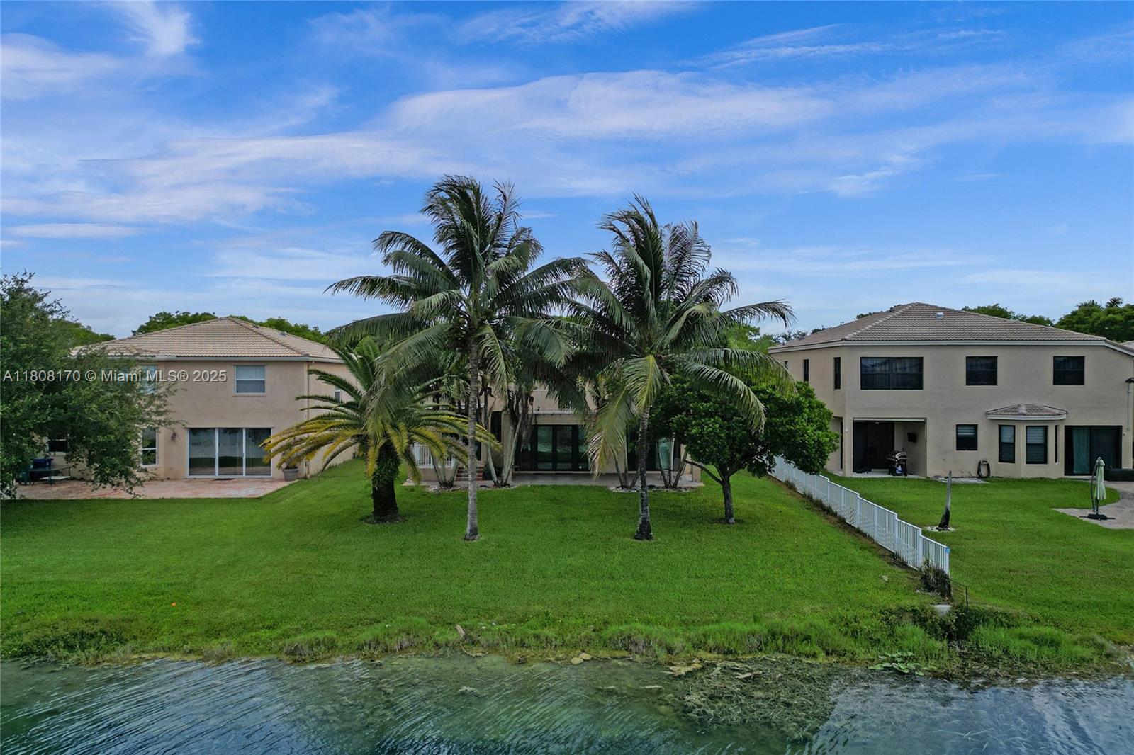 4946 SW 166th Ave
