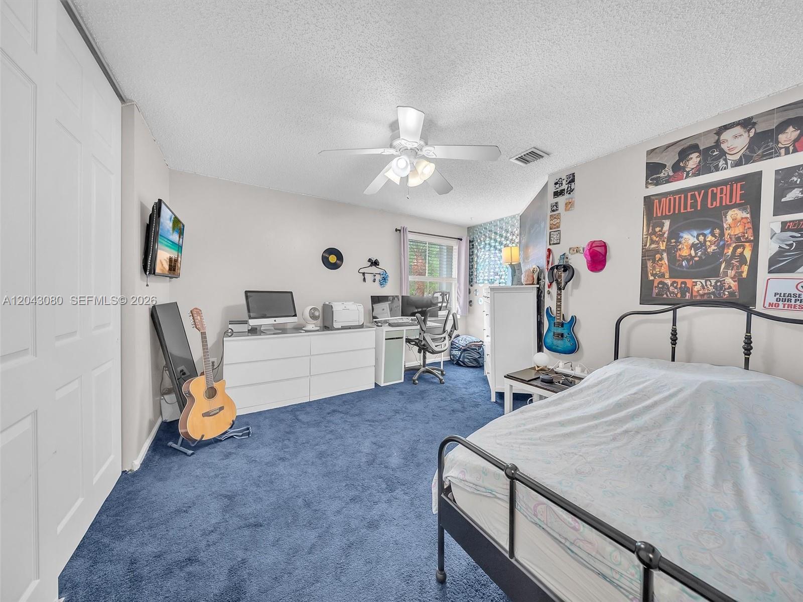 4907 SW 166th Ave