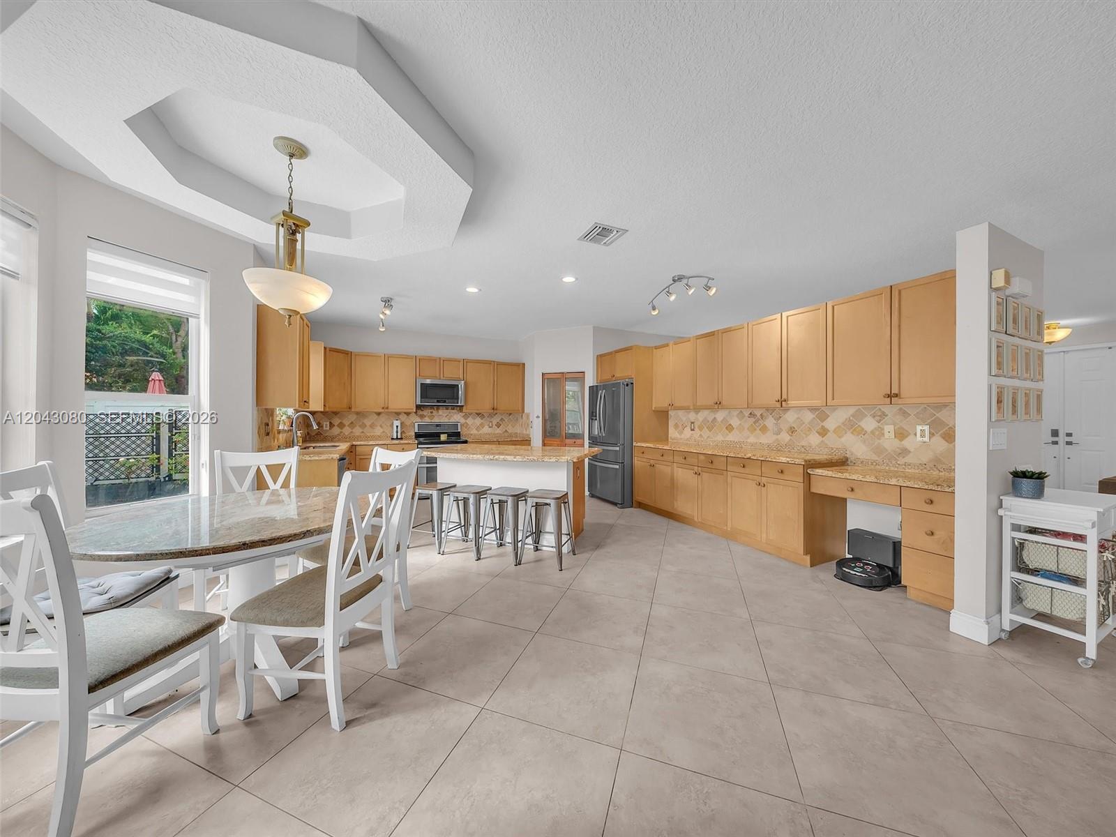 4907 SW 166th Ave