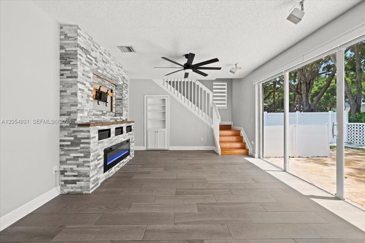 5014 SW 155th Ter