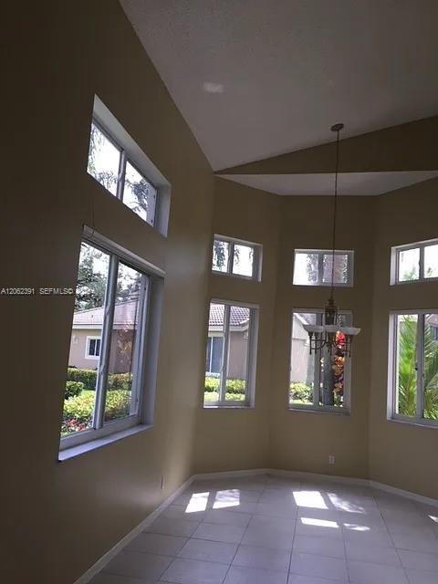 1092 SW 158th Ave