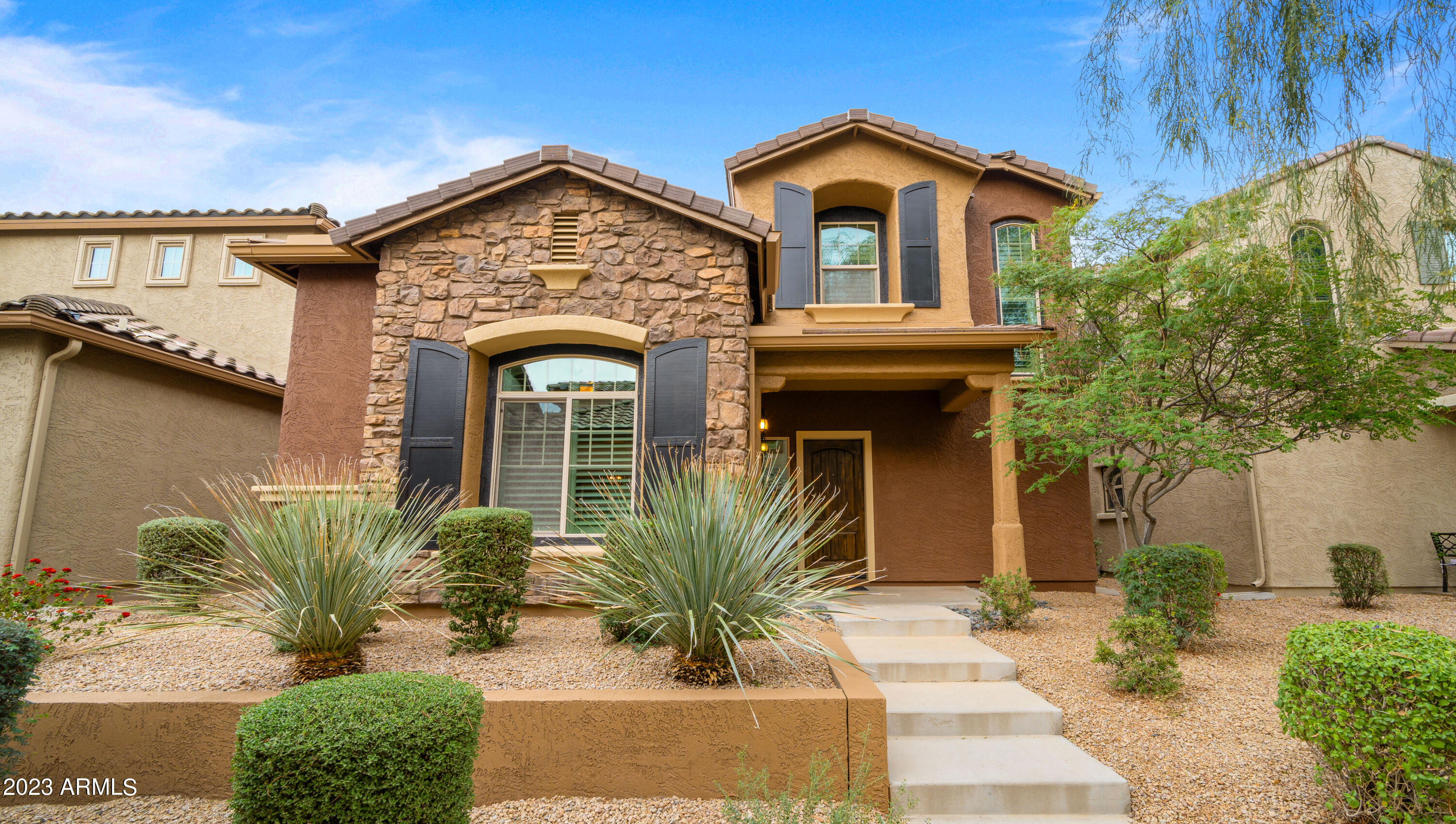 3662 E ZACHARY Drive