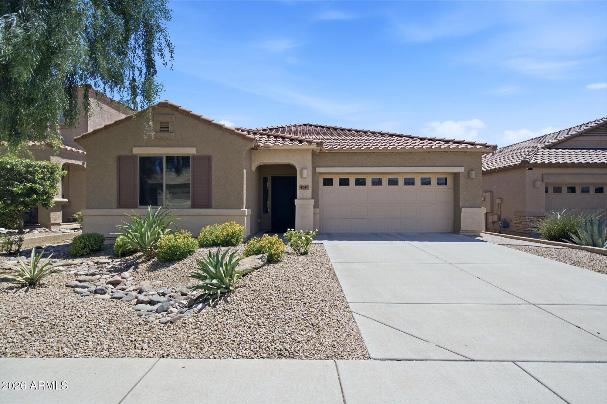 4247 E VISTA BONITA Drive