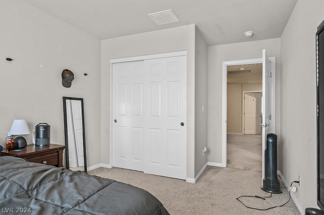 7446 Sunray Point Street