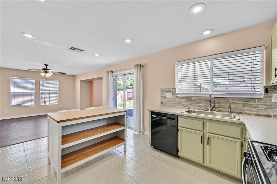 8524 Bighorn River Street