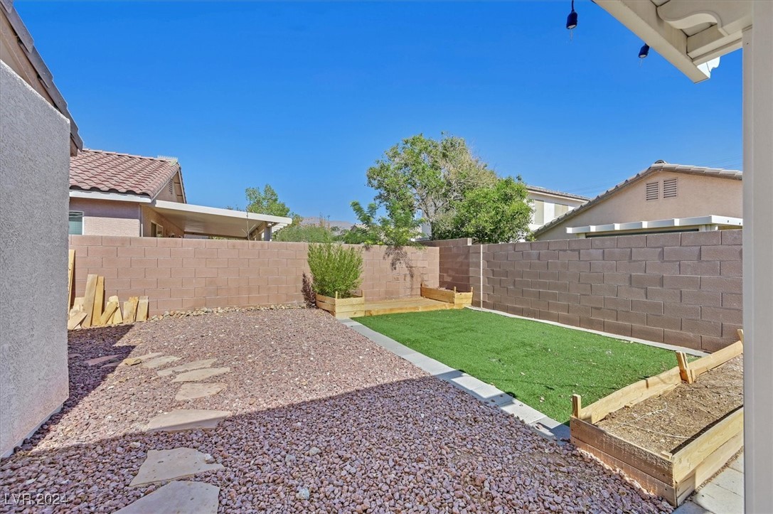 8524 Bighorn River Street