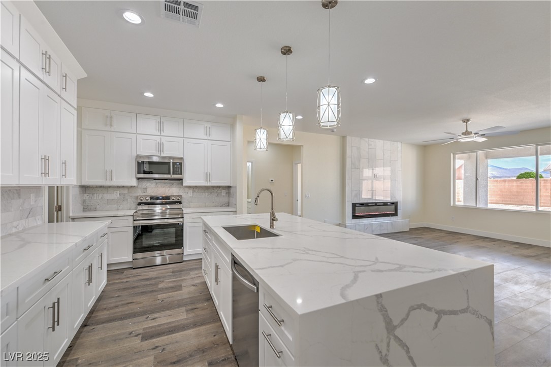 4801 Stoneham