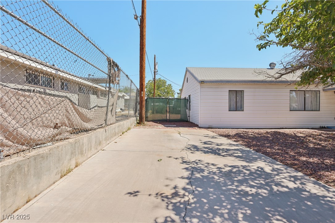 1505 East Ogden Avenue