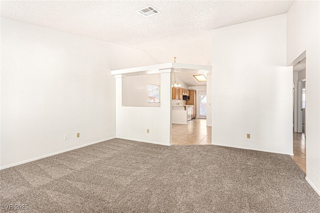 8221 Dans Glen Place