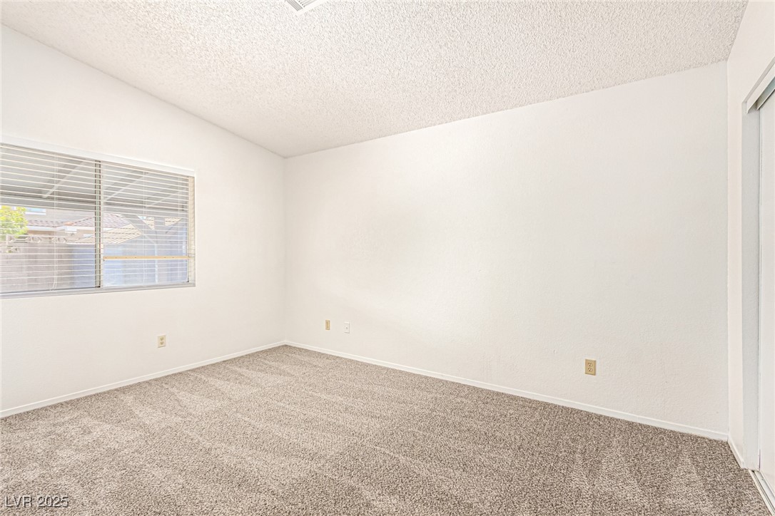 8221 Dans Glen Place