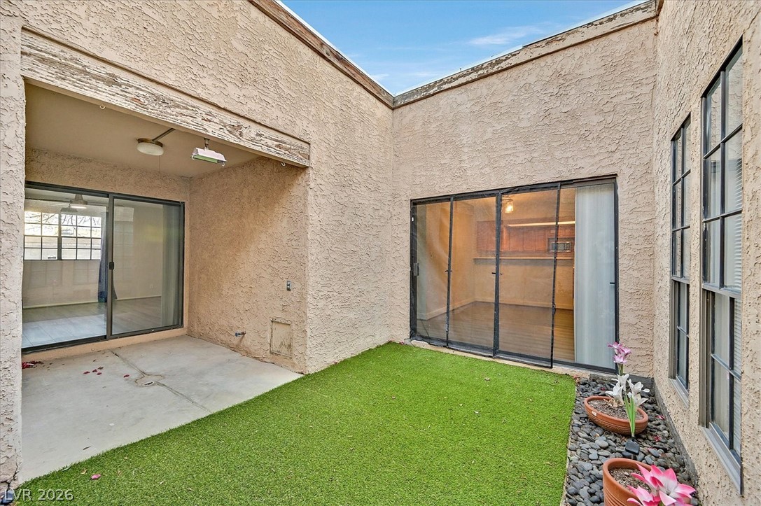 505 Raintree Lane