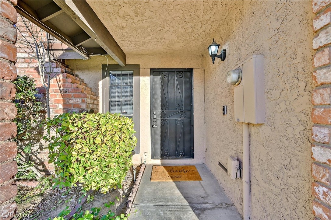 505 Raintree Lane