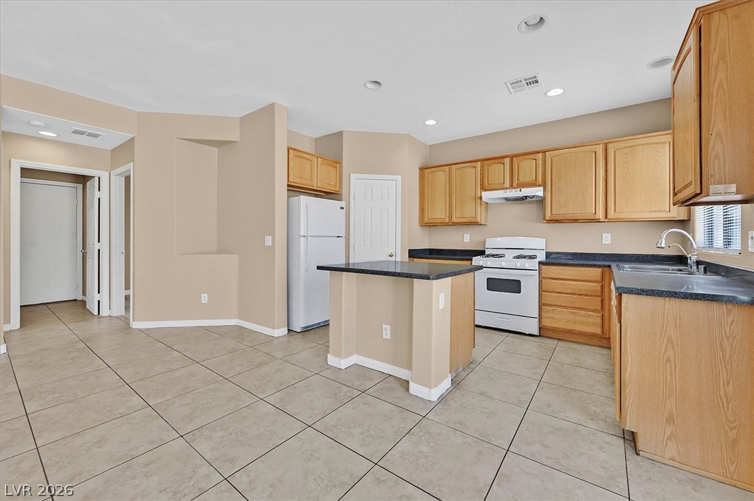 208 Tainted Berry Avenue