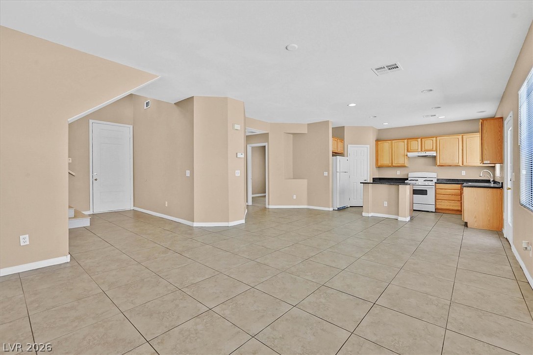 208 Tainted Berry Avenue