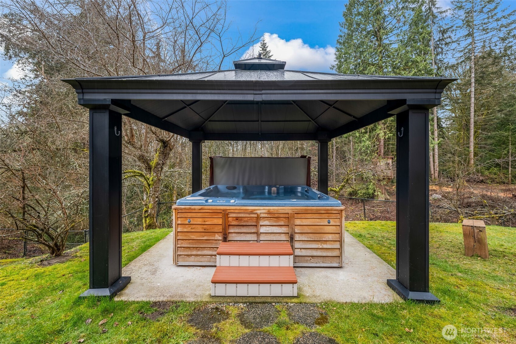 150 SW Spruce Road