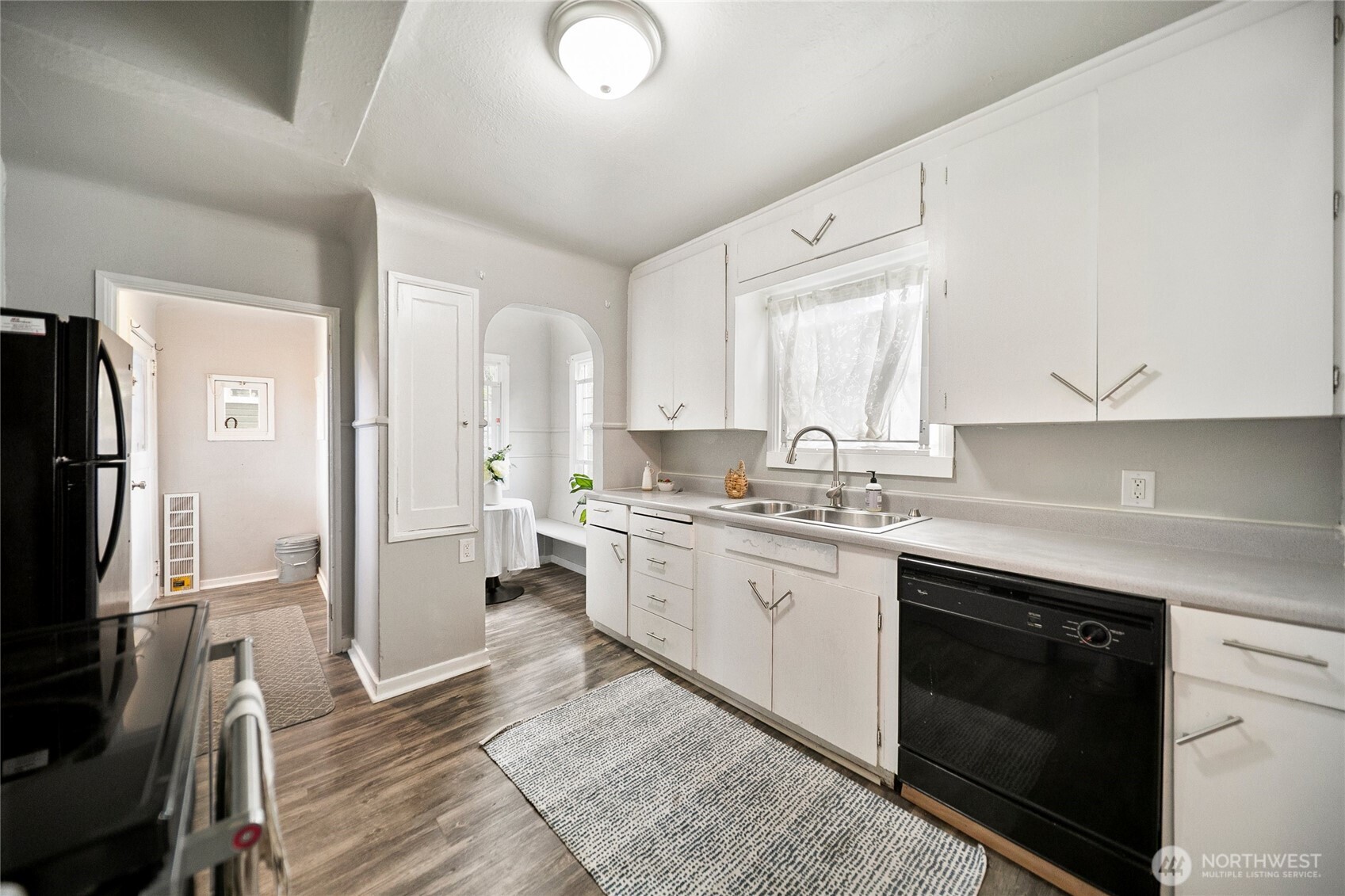 1105 6th Street