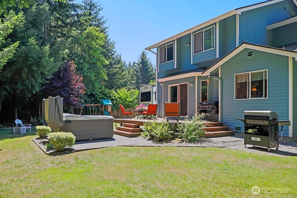2147 Dunrobin Lane E