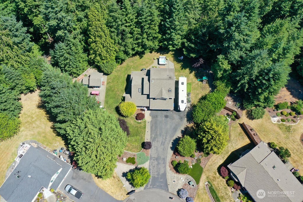 2147 Dunrobin Lane E