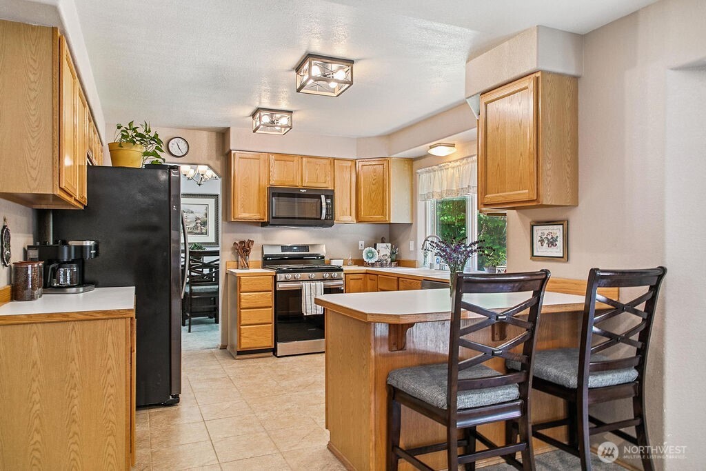 2147 Dunrobin Lane E