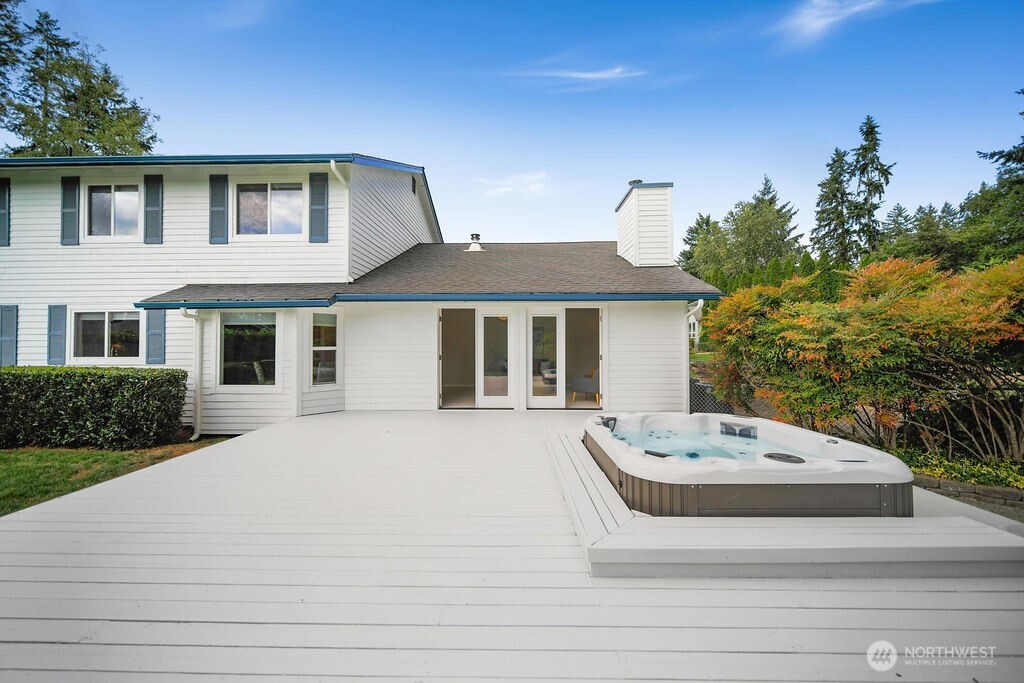3055 NW Colonial Lane