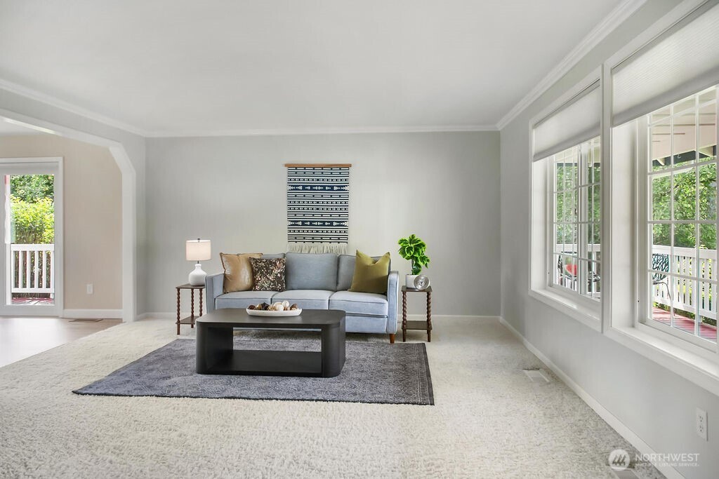 3055 NW Colonial Lane