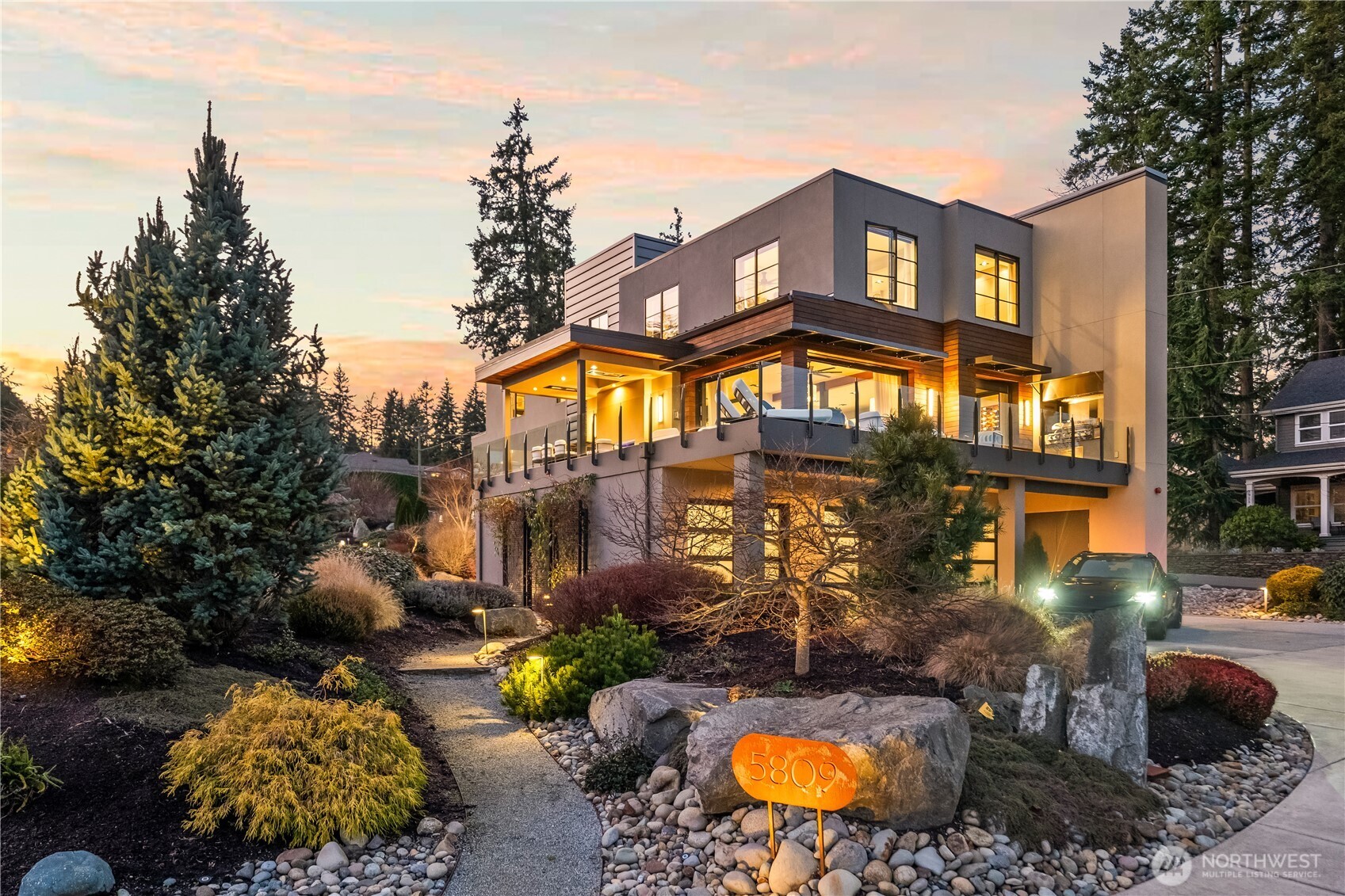 5809 Reid Drive NW