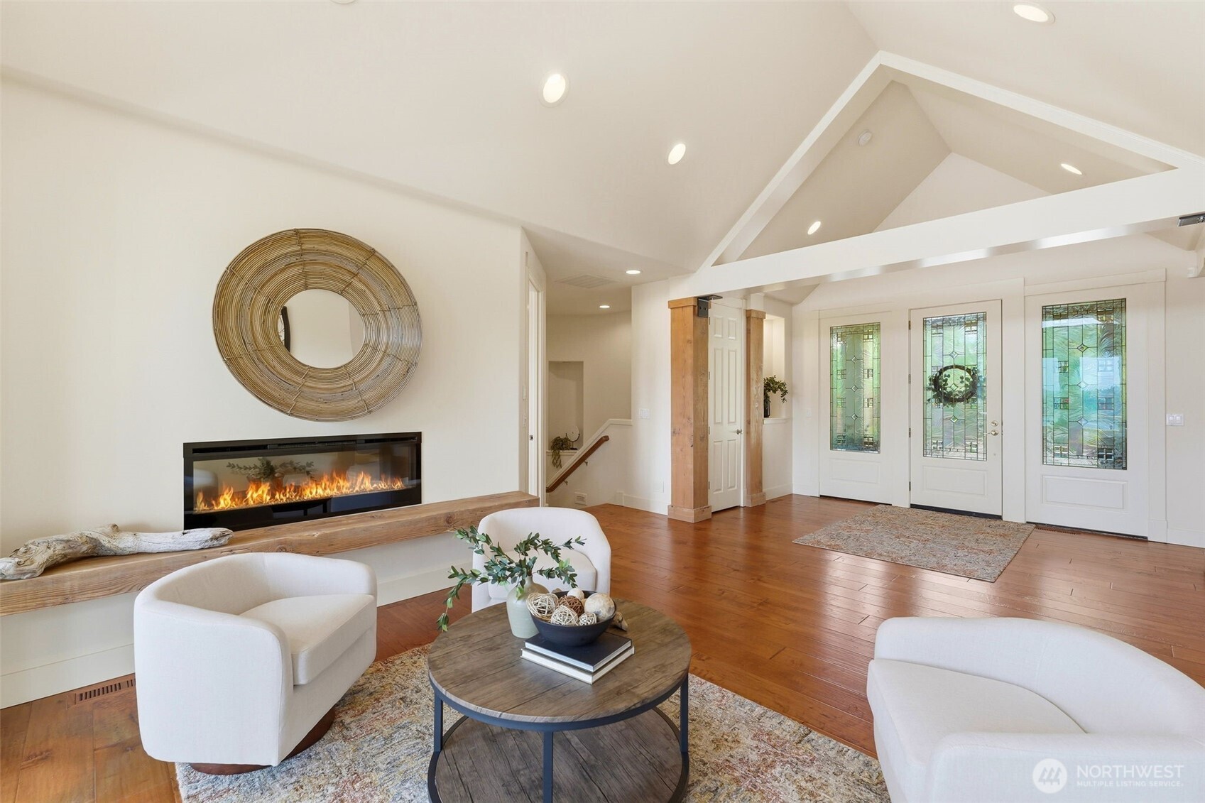 3915 Bayview Lane