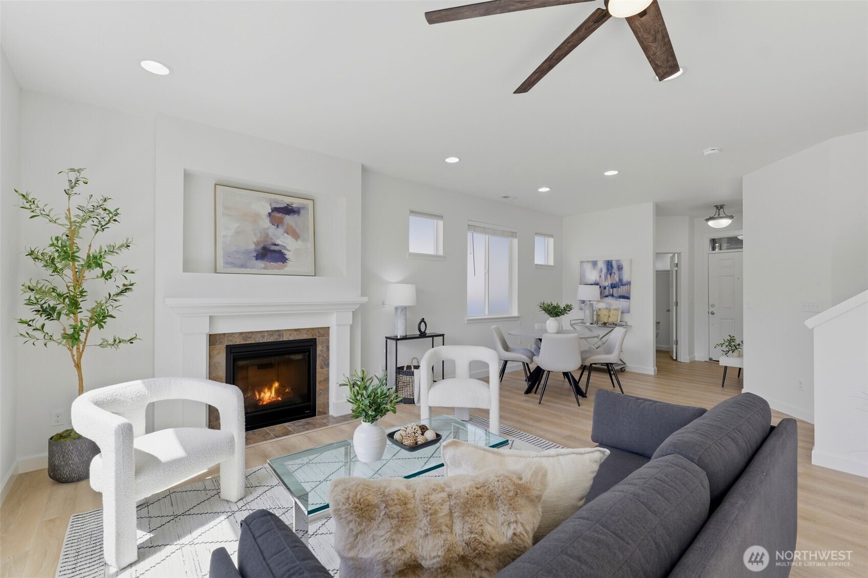 11208 Borgen Loop
