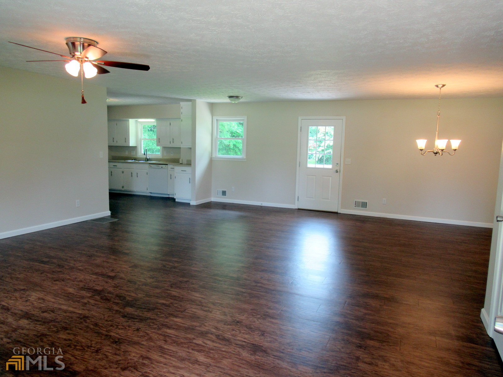 4915 Kings Highway
